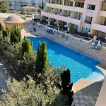 109 Queens Gardens, Apartamento *